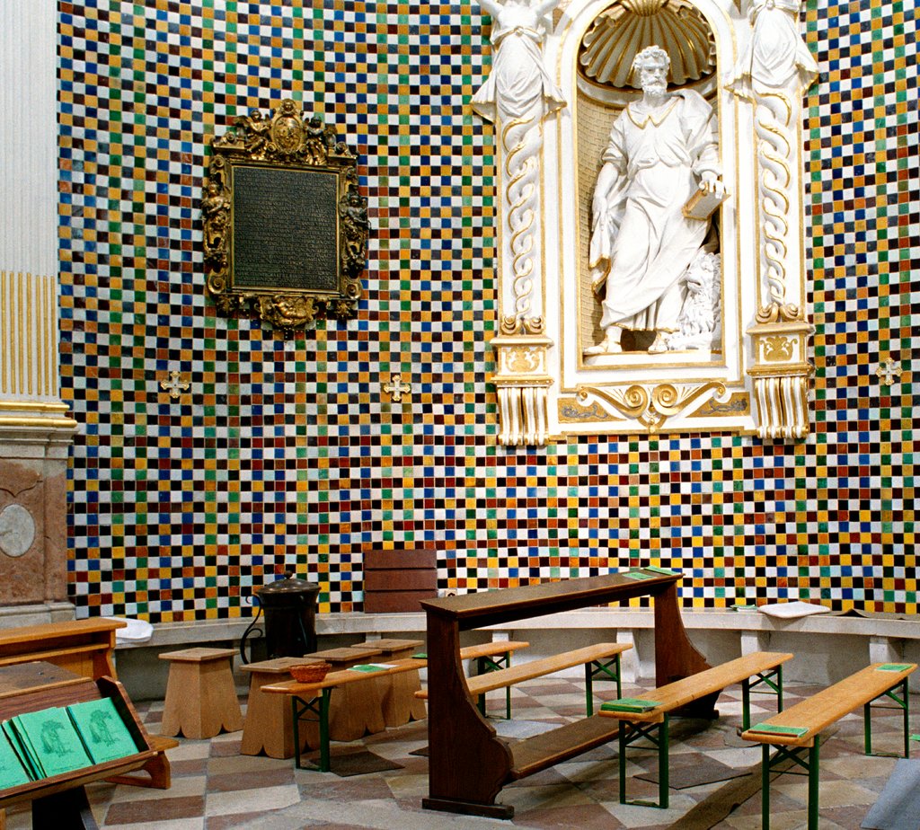 Mausoleum Salzburg, Candida Höfer