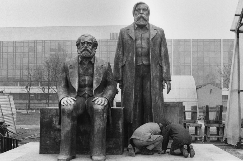 Das Denkmal, Sibylle Bergemann