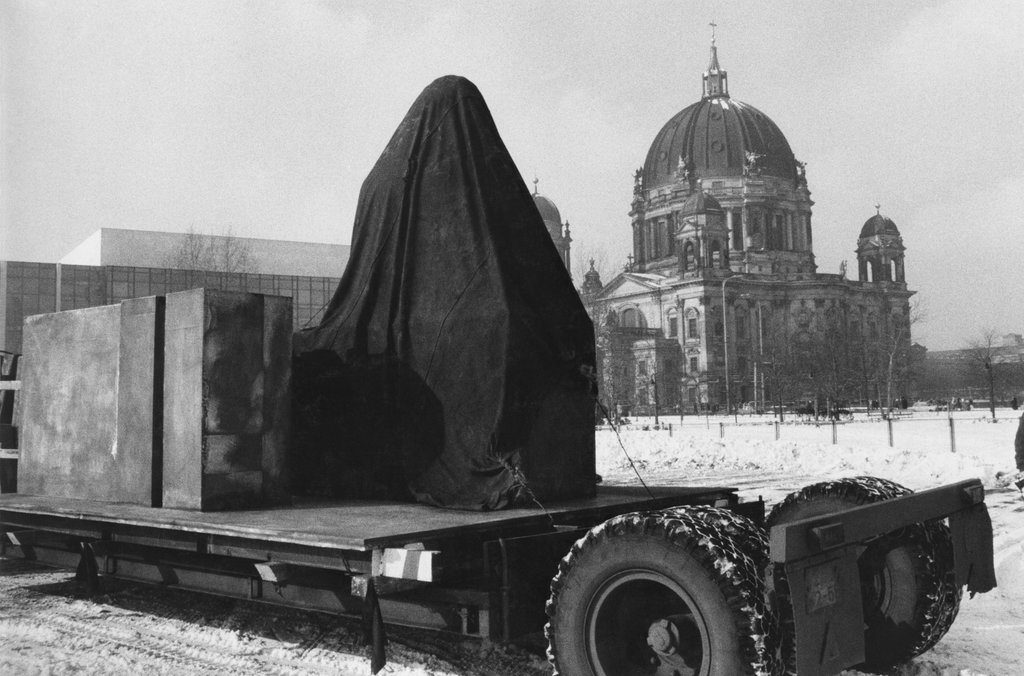 Das Denkmal, Sibylle Bergemann