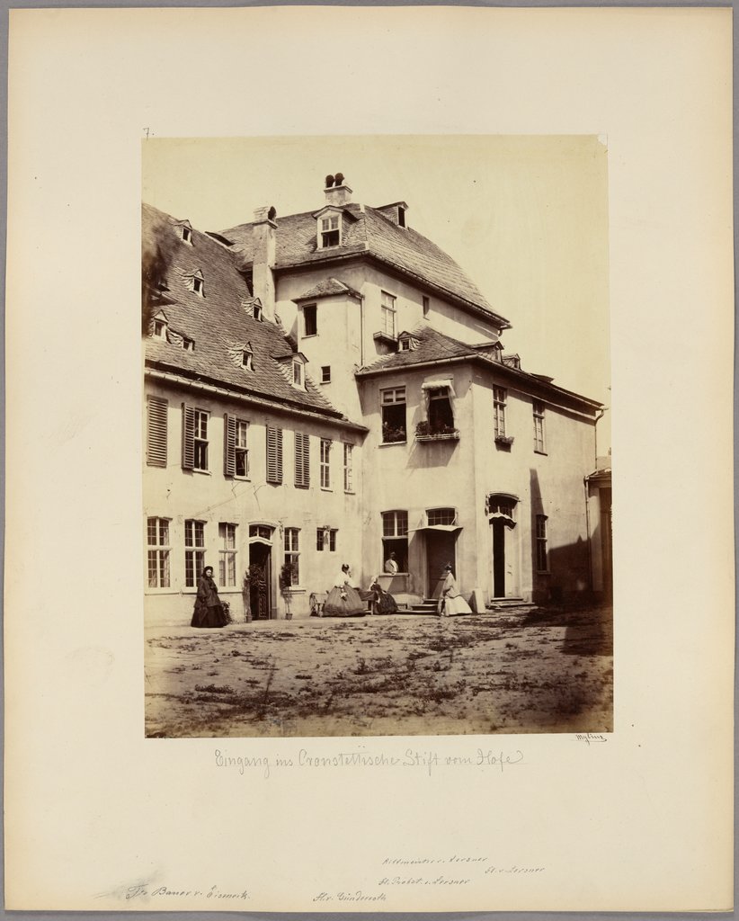 Frankfurt am Main: Entrance to the Cronstettisches Stift from the courtyard, no. 7, Carl Friedrich Mylius