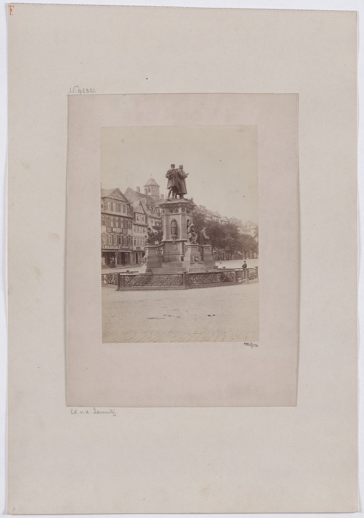 Frankfurt am Main: The Gutenberg Monument by Eduard Schmidt von der Launitz on the southern Rossmarkt Square, Carl Friedrich Mylius