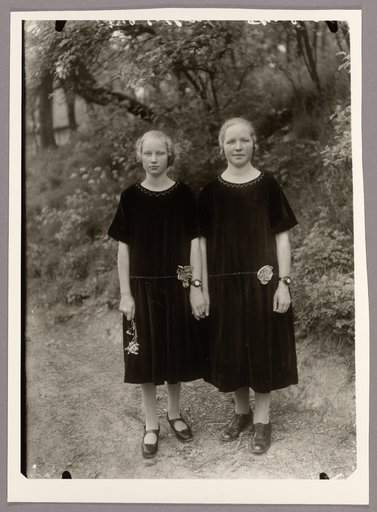 Country Girls, August Sander