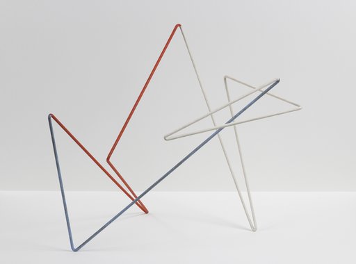 Raumplastik Weiß-Blau-Rot, Norbert Kricke