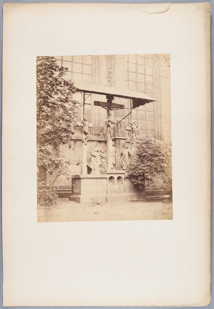 Frankfurt am Main: Heller Crucifix outside the cathedral, Carl Friedrich Mylius